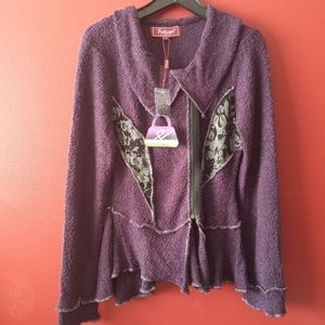 NWT Feelings Top Sz Small